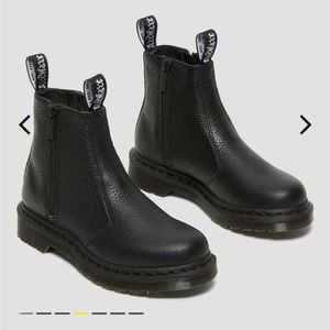 Doc Martens 2976 Chelsea Boot Size 37/ US 6